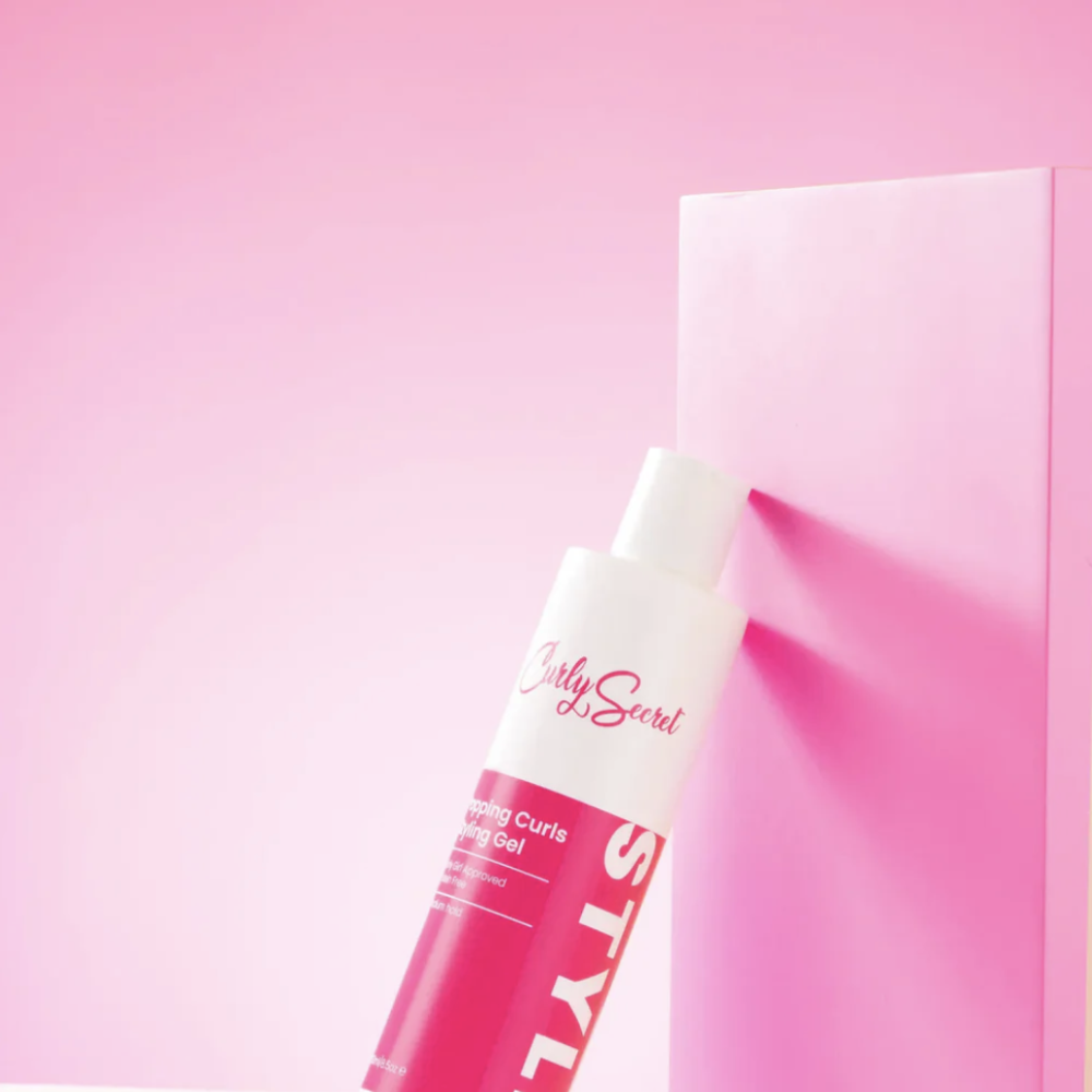 CURLY SECRET formavimo ir stilizavimo gelis